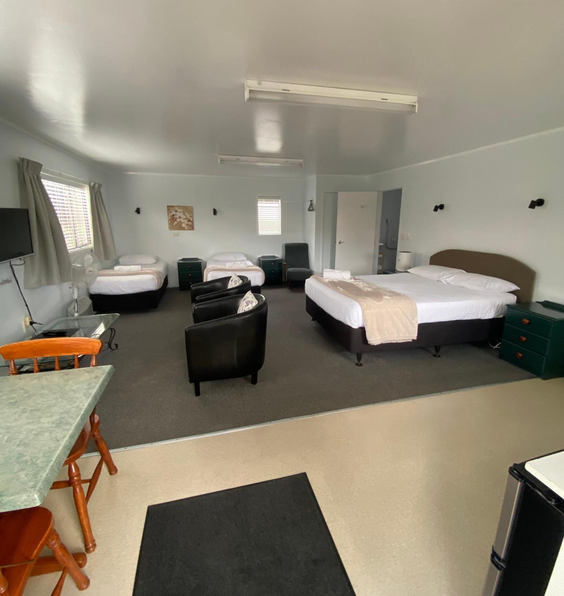 Opononi Lighthouse Motel מראה חיצוני תמונה